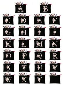 1个字母A-Z图案化妆包，可作化妆包、钱包、洗漱包、拉链手机包、铅笔盒、手拿包，适合教师节礼物、女士旅行必备、女孩礼物，可收纳化妆工具、化妆刷等，是化妆品整理的理想之选。 - 黑色 - 查看 2