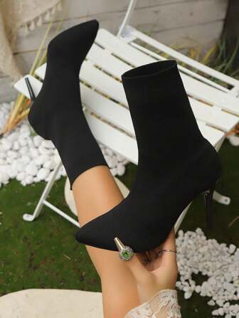 بوت كاحل متوسطة ذات تصميم نحيف وأصبع مدبب للنساء، موديل عيد الميلاد 2024 المحبوك، كعب رفيع مرن، أنيقة وراحة، بوت كعب عالي أنيقة باللونين الأسود والخاكي