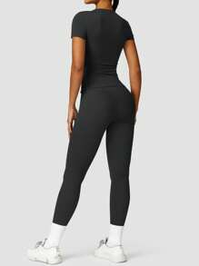 YEIFIN Conjunto de chándal de camiseta de cuello redondo y leggings de cintura alta para mujer de 2/4 unidades, camiseta deportiva cómoda y pantalones ajustados para hacer yoga en el gimnasio, ropa deportiva de verano para mujer para la vuelta al cole, chándales para mujer, estilo primavera y verano para chica del centro