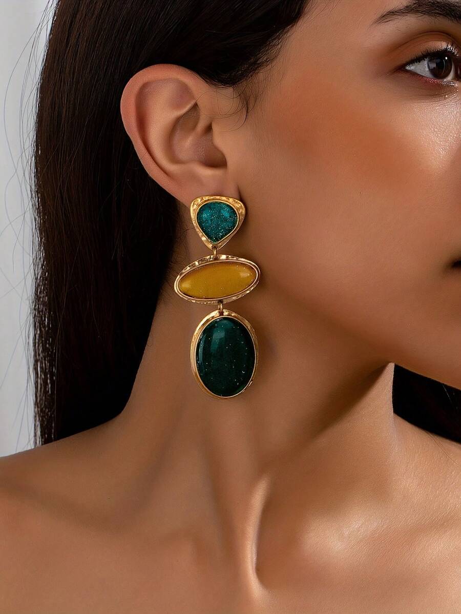 1 对女士时尚吊坠耳环，夸张对比色几何组合复古波西米亚金属风格，百搭日常/礼物，不对称树脂