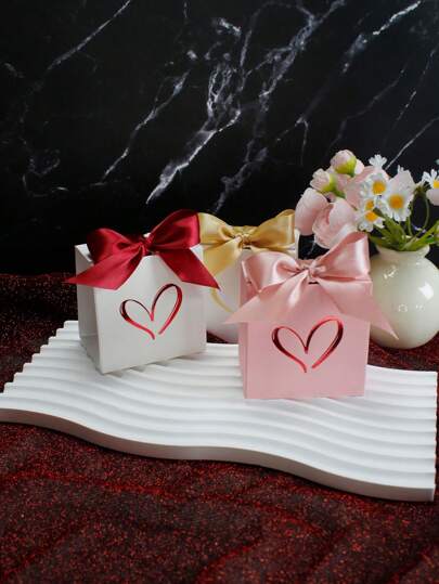 10 piezas de elegantes mini cajas de regalo- Perfectas para el Día de San Valentín, bodas y celebraciones - Ideales para dulces, chocolates y regalos pequeños - Presenta recortes de corazón en elegantes colores rosa, blanco y rojo con lazos lujosos - Perfectas para regalar y decorar fiestas