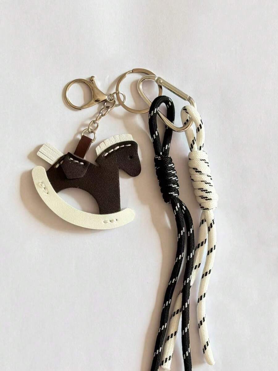 Style Ins Porte-clés en corde d'escalade nouée, même style que les célébrités. Porte-clés miniatures en PU faits à la main avec petit cheval. Pendentifs de sac avec nœud, couleurs aléatoires. Cadeaux d'hiver pour femmes.