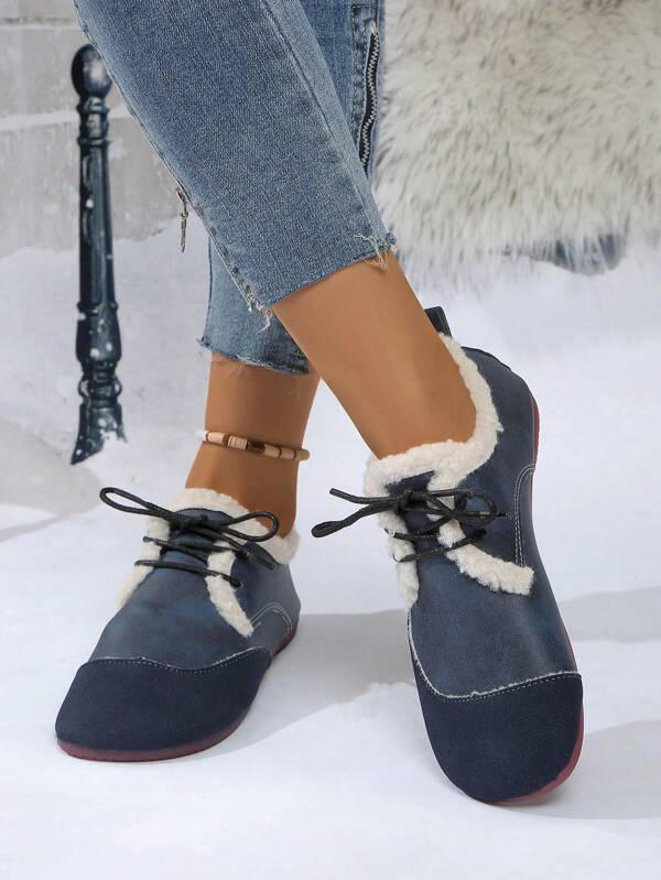 Mocassins femininos retrô Mori Girl Zen com bico redondo acolchoado e quentes, sapatos baixos confortáveis e modernos, mocassins Klein Blue Fuzzy versáteis para inverno e outono