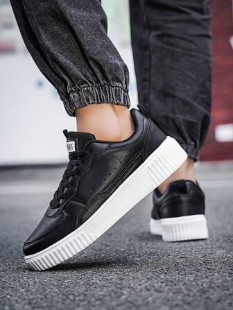 Unisex Small White Sneakers, Casual Skate Shoes, Spring/Summer New Student Back To School Sports Shoes, Size 36-45 Large Size Anti-Slip Work Shoes