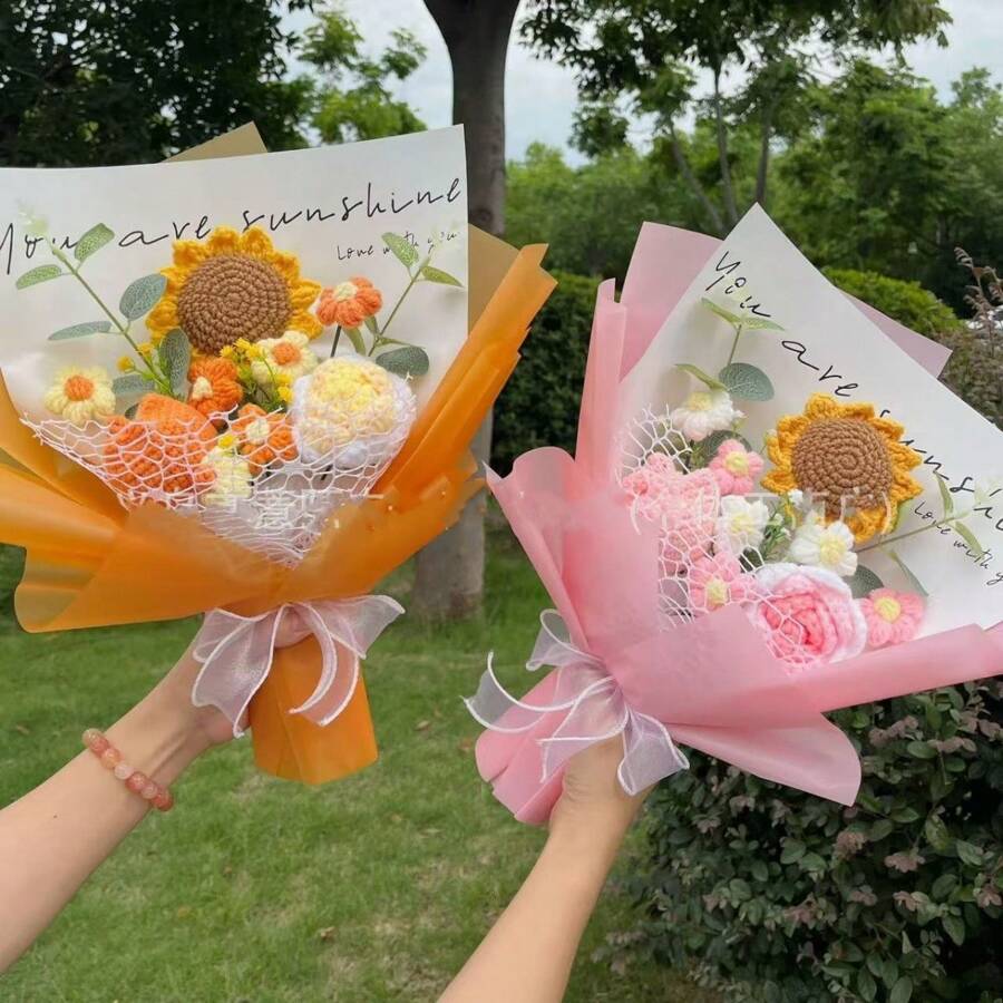 Christmas Handmade Crochet Artificial Heart-Shaped Flower Bouquet, Knitted Everlasting Tulip, Sunflower, Rose Flower Bouquet, Creative Gift For Birthday And Holiday Gifts Graduation