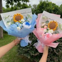 Christmas Handmade Crochet Artificial Heart-Shaped Flower Bouquet, Knitted Everlasting Tulip, Sunflower, Rose Flower Bouquet, Creative Gift For Birthday And Holiday Gifts Graduation