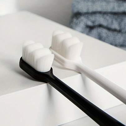 Bộ 10 bàn chải đánh răng Nano siêu mềm - Lông bàn chải siêu nhỏ-nano đột phá giúp làm sạch sâu nhẹ nhàng, lý tưởng cho răng và nướu nhạy cảm. Giải pháp chăm sóc răng miệng cao cấp dành cho người lớn, duy trì nụ cười tươi tắn mỗi ngày tại nhà.