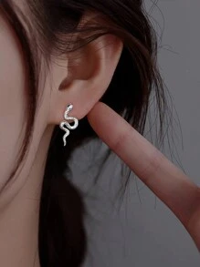 1 Set Includes: 1 Pair Earrings + 1 Necklace + 1 Ring. 925 Sterling Silver Minimalist Jewelry Set, Sparkling Cubic Zirconia Inlaid, Snake Design, Suitable For Daily Wear And Party Accessories, Gift For Women