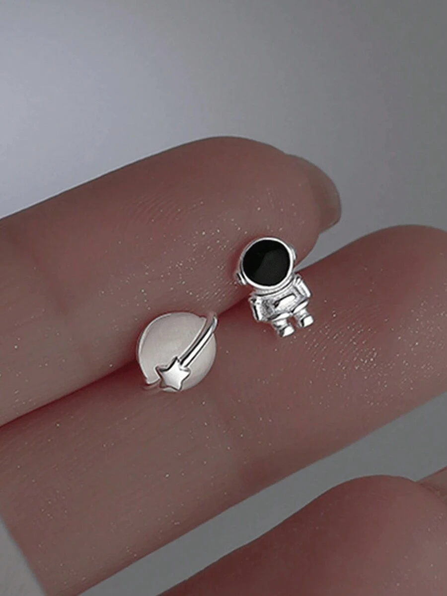 1pair Asymmetrical Sun & Moon Design Personalized Women's Daily Stud Earrings - 1 Pair Of Asymmetrical Earrings - View 1