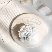 1pc Handmade Carnation Shaped Scented Candle, Ideal For Room Decor, Dining Table Setting, Party, Wedding, Mother's Day Gift, Valentine's Day Decor, Valentine's Day Gift, Best Friend Gift, Graduation Gift, Mother's Day Gift, Wedding Anniversary Gift, Halloween Gift, Christmas Gift, Home Decor, Birthday Decor, Wedding Souvenir, Fragrance: [Fragrance Type]