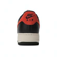 Nike Zapatilla de hombre Réplica del modelo Air Force 1 '07 LV8 2024, de caña baja, referencia HQ4987-010 - Negro - Ver 4