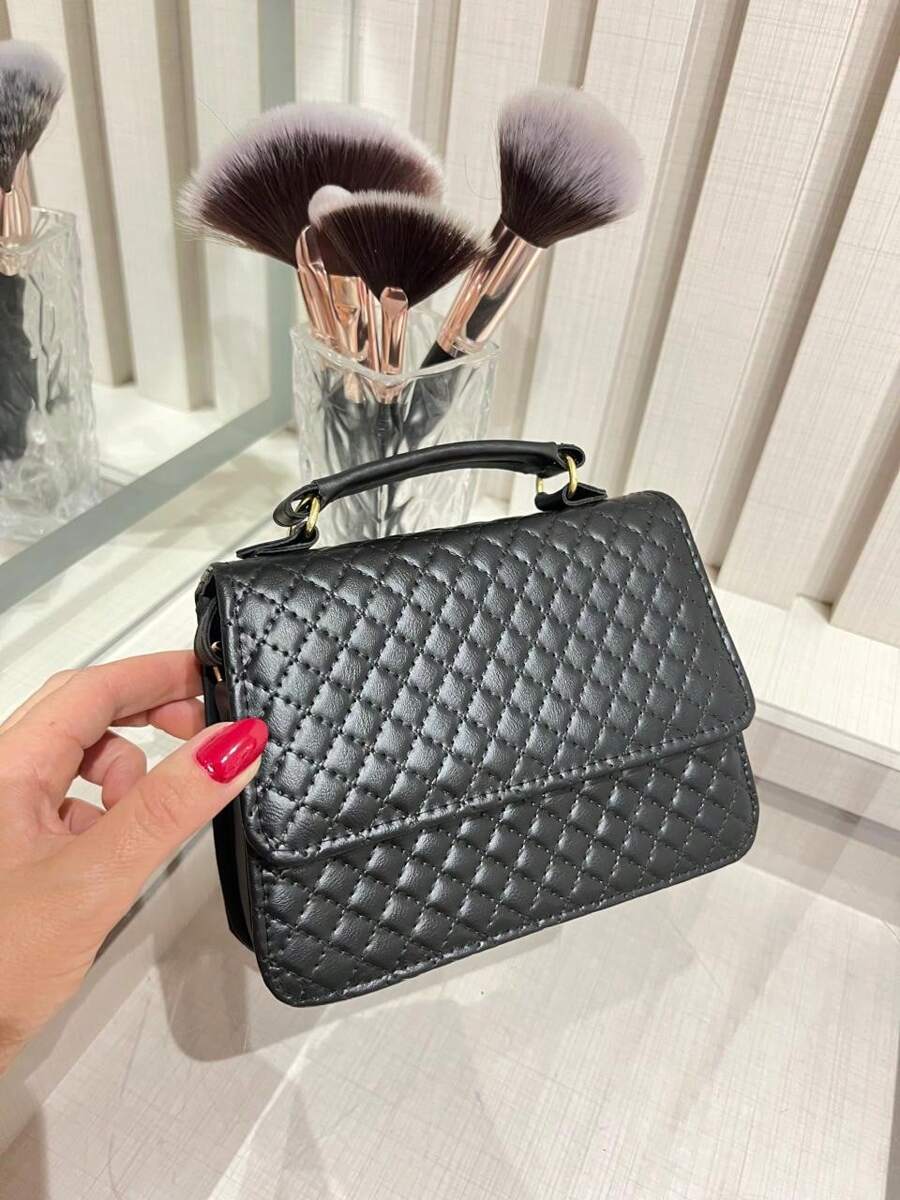 Matelassé Side Bag With Adjustable Strap - 黑色 - 查看 1