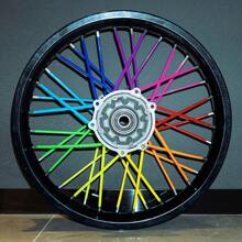 72 pezzi Set colorato di protezioni per raggi di moto/ATV/bicicletta, strisce per cerchioni di moto/bici
