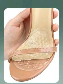 1 Pair GEL Honeycomb Forefoot Cushion Pads For High Heels, Soft Shock-Absorbing Particles Textured Anti-Slip Insoles, Half Size Up