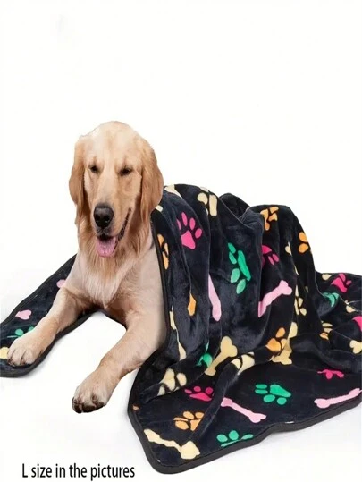 1 pieza Manta suave de felpa negra con estampado de huella para mascotas, uso en todas las estaciones para perros y gatos