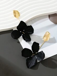 1 Par de Brincos Elegantes com Pingente Floral Preto Vintage Texturizado, Presente de Casamento/Dia dos Namorados para Namorada - Preto - Visão 3