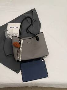 时尚毛绒吊坠，复古大容量休闲单肩托特包配金属五金装饰，纯色休闲手提包日常使用，优雅百搭通勤女士手提包 - 黑色 - 查看 6