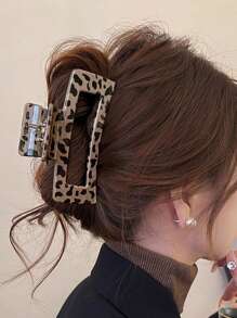 3pcs Women Leopard Print Glossy Square Large Lightweight Plastic Hair Clips, Fashionable Versatile High-End Elegant Minimalist Style Hair Accessory, Suitable For Daily Outings, Leisure, Party, Commuting, Vacation, Tying Hair, Buns, Washing Face, Makeup, Matching Clothes,Hair Accessories,Hair Claw,Claw Clips,Hair Clutch,Hair Jaw Clip Fall Winter - Multicolor - View 6