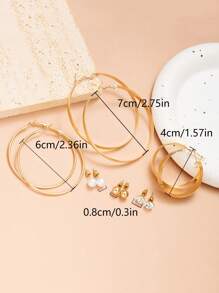 6 paires de boucles d'oreilles à tige avec exagération de la forme Tour Eiffel et du cœur. Coffrets cadeaux pour la Saint-Valentin, la mère, la fête des mères