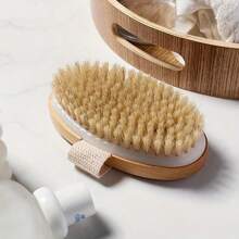 Cepillo de baño de madera con correa antideslizante - Exfoliante corporal sin perfume para cepillado en seco o mojado, sin pilas necesarias. Cepillo exfoliante, cepillo de masaje, cepillo para la espalda, herramientas de limpieza, baño, ducha, herramientas de baño, muy adecuado para familias, exfoliantes, exfoliante corporal, habitación, esenciales para dormitorios universitarios, viaje, cepillo seco, accesorios de ducha, decoración del baño, baño, decoración del hogar, cepillo exfoliante corporal, toalla de playa, cepillo exfoliante para la espalda, ducha