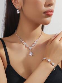 4 pièces Femme Set De Bijoux Avec À Strass Incrusté Colliers , Boucles D'oreilles , bracelets , Mariage Accessoire