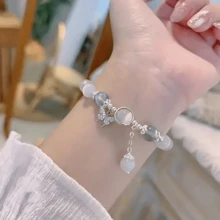 Women Bracelet Imitation Opal Butterfly Pendant Elastic Bead Chain Bracelet Lady Birthday Gift Exquisite Wrist Bracelet Jewelry