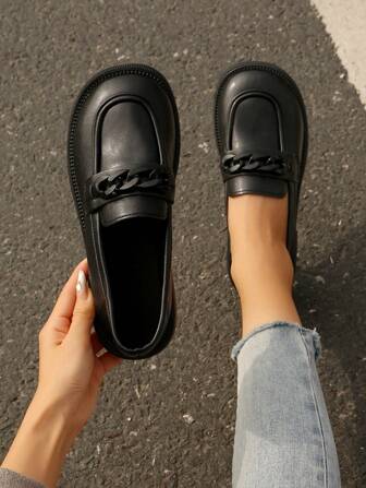 女士圆头时尚乐福鞋，加大码新款粗跟一脚蹬休闲鞋，学生小皮鞋