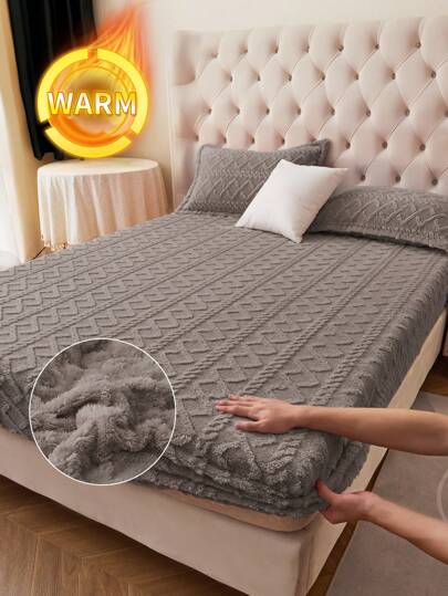 1pc Velvet Fitted Sheet, Bedding, Fitted Sheet, Mattress Cover, Soft & Warm, Suitable For Bedroom, Thick Fleece Bedding For Autumn/Winter, Solid Color Fleece Fitted Sheet, Available In Super King/King/Queen/Twin Size, Dust Cover, Applicable For Bedroom, Dormitory, Hotel, No Pillowcase Included, Home Textile, Separate Bed Linen, Bedding Gift, Machine Washable