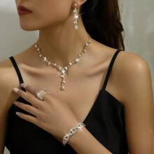 4 pièces Femme Set De Bijoux Avec À Strass Incrusté Colliers , Boucles D'oreilles , bracelets , Mariage Accessoire