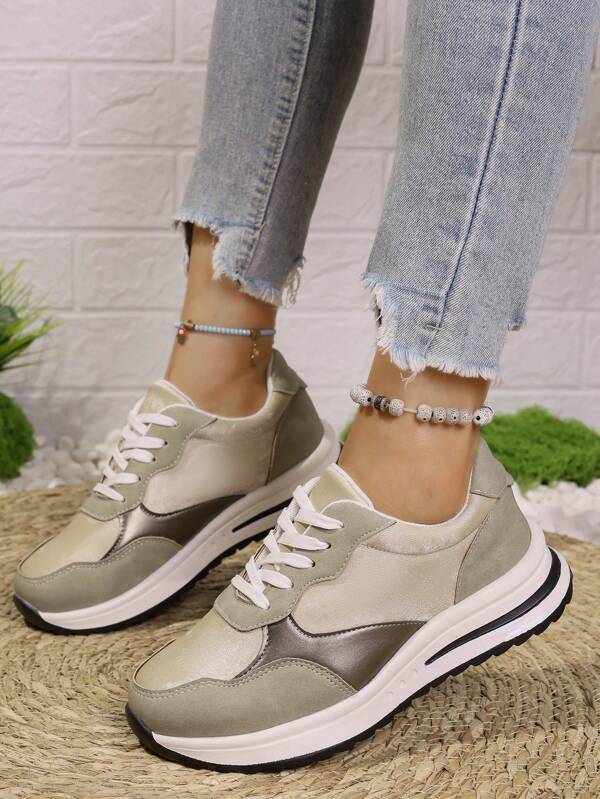 Zapatos cómodos y ligeros para correr para mujeres, tenis casuales con cordones y parches para todas las estaciones, suela de goma suave, de bajo top y punta redonda para atletismo