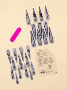 Y2K 24 件时尚长款细高跟按压指甲套装 亚克力指甲 黑色涂鸦字母 3D 熊假指甲 指甲修甲套装 可拆卸全覆盖 持久耐用 包含 1 片粘性标签和 1 个迷你锉刀 非常适合日常佩戴 美甲用品 指甲 - 彩色 - 查看 2