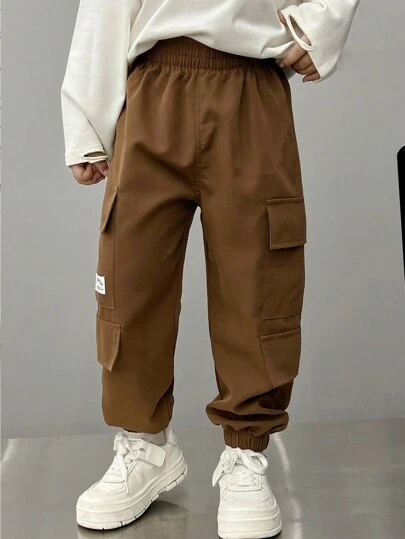 小男孩多口袋时尚实用裤，适合日常穿着，四季皆宜