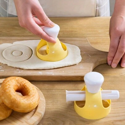 1 pieza/2 piezas Cortador y moldeador de donas reutilizable antiadherente - Herramienta fácil de dar forma a donas para postres y pasteles perfectos, accesorio de cocina ideal
