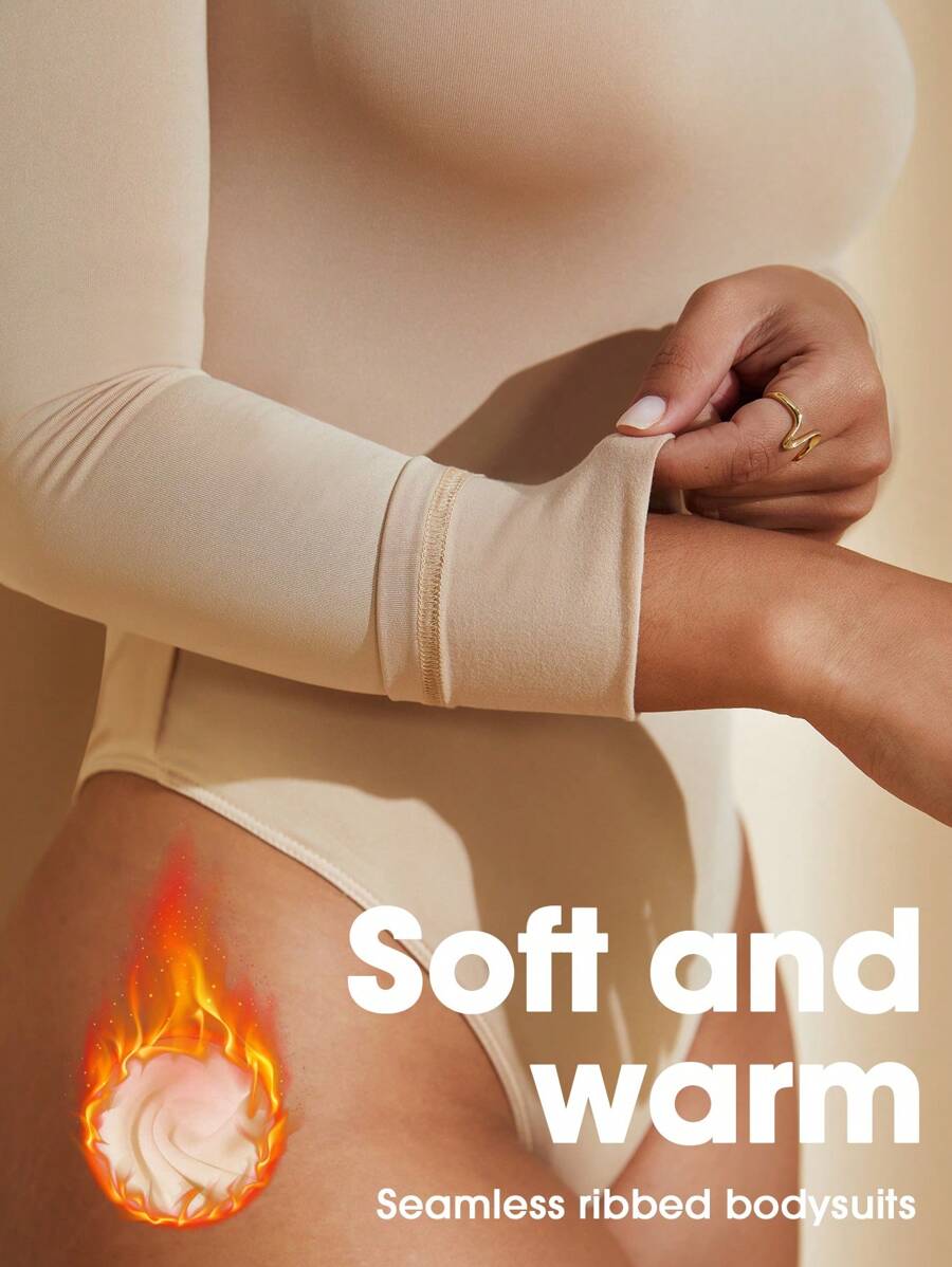 1 chiếc quần lót giữ nhiệt, áo lót dài tay cổ cao, dáng ôm, định hình vòng bụng, áo liền quần định hình eo, quần lọt khe