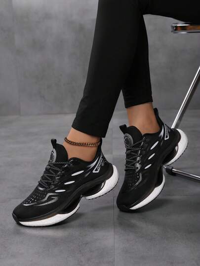 Zapatillas de deporte transpirables de malla para mujer de talla grande, para primavera/otoño, ultraligeras, con amortiguación, zapatos para correr, tenis casuales blancos con cordones