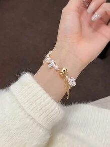 1pc Luxury Shiny Faux Pearl Pink Butterfly Metal Watch Bracelet Compatible With Apple Watch Band Series 11 10 9 8 7 6 5 4 3 2 1 38mm 40mm 41mm 42mm 44mm 45mm 46mm 49mm Ultra 1/2/3 SE Wristband Replacement For Strap,Best Gift For Birthday,Valentine's Day,Mother's Day To Girlfriend,Mother(Only Watch Band)