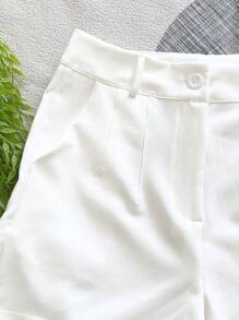 Women's Tailored Shorts With Button Bag - 白色 - 查看 2