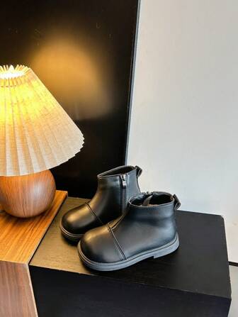 女童2024秋冬新款时尚简约加厚短靴