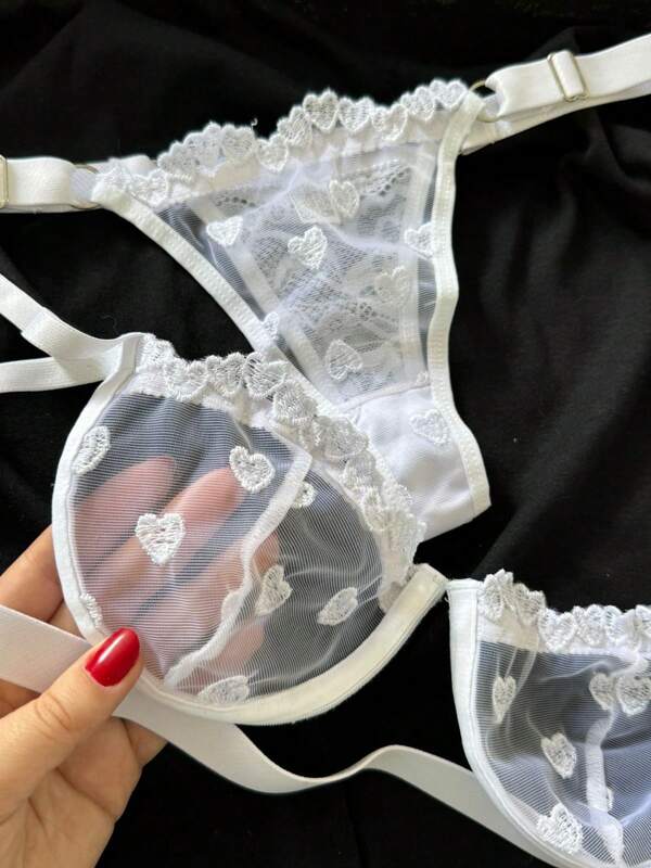 Conjunto lingerie calcinha sutiã  com aro MODA ÍNTIMA GRINGA TULE BORDADO CORAÇÃO