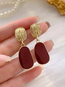 1 Pair Elegant Luxury Vintage-Style Red Enamel Geometric Design Earrings For Women, Suitable For Formal Events And Parties
