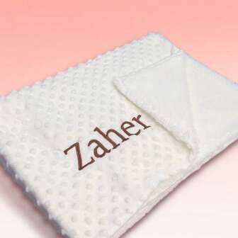 Manta con puntos hecha de minky personalizada con nombre para bebés de 0 a 24 meses, manta de arrullo personalizada con nombre para recién nacidos, manta para cochecito de bebé, manta para cuna de bebé, regalo de nacimiento personalizado para bebé recién nacido, manta suave y esponjosa con nombre para calmar y apaciguar, regalo de Halloween, vuelta al cole