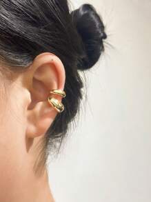 2 PCS Simple Glossy Alloy C Shape Earrings Ear Cuffs Lightweight Gold Plated Open Double Hoop Non-Pierced Earrings Comfortable Smooth Earrings For Women And Girls Suitable For Party Favors - Gold Large and Small Curved Ear Cuff - View 7