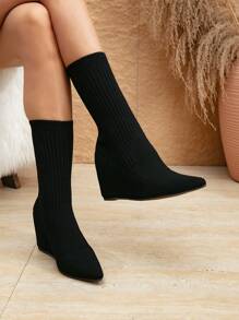 高跟尖头女靴，弹力一脚蹬短靴，冬季红色踝靴 - 黑色 - 查看 1