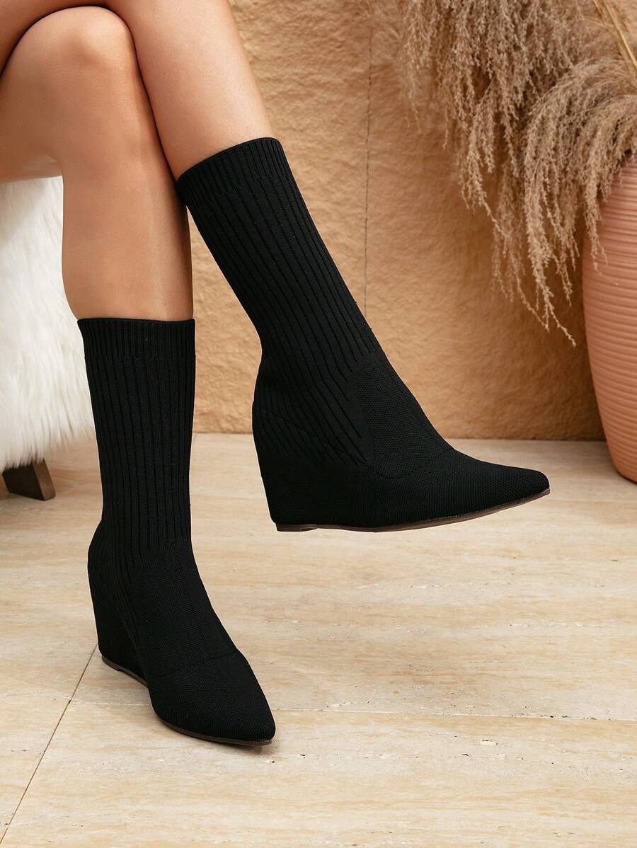 高跟尖头女靴，弹力一脚蹬短靴，冬季红色踝靴 - 黑色 - 查看 1