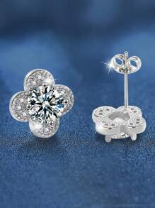 KAHOOT Aretes de tachuela de trébol de cuatro hojas de moissanita de 1 quilate * 2 en plata de ley 925, adecuados para el Día de Acción de Gracias, Halloween, Navidad y San Valentín, viajes, ropa, regalos de aniversario de bodas, cajas de regalo, incluido el certificado GRA
