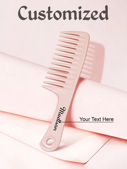 1 pièce Peigne personnalisé, peigne à larges dents pour coiffure, grand peigne démêlant les cheveux avec manche et trou de suspension, brosse à cheveux durable pour coiffage et soins capillaires professionnels, convient aux cheveux bouclés, longs, mouillés de tous types. Nom personnalisé gravé au laser, cadeau pour fille