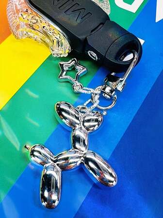1pc Silver Star Balloon Dog Keychain - Fashion Women Bag Backpack And Purse Accessories, Keychain With Heart Pendant Turnbuckle, Bag Decoration Keychain, Car Keychain Women Novelty Keychain, Great For Birthday And Holiday Gifts