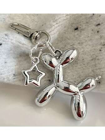 1個 シルバースター風船いぬキーチェーン - ファッション レディース バッグ リュック とお財布のアクセサリー、ハートペンダント付きキーチェーン、バッグデコレーションキーチェーン、レディース車用キーチェーン、誕生日やホリデーギフトに最適