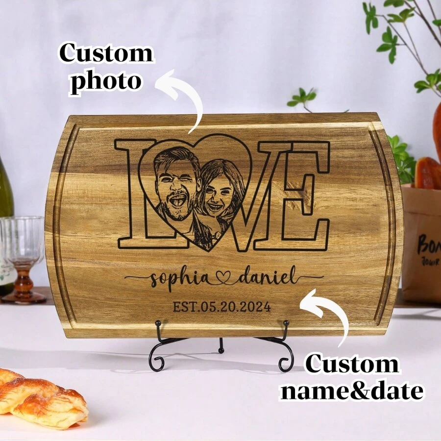 1 Pc Personalized Picture/Name Acacia Wood Cutting Board, Rustic And Practical, Wedding Gift, Wedding Essential, Warm Homeware, Unique Customization, Christmas Gift, Christmas Decoration, Home Decoration, Daily Use, Cheese And Charcuterie Serving Board, Charcuterie Board, Housewarming Gift, Durable Kitchen Cutting Board, Washable Fruit Board, Multifunctional Kitchen Essential - Uppercase Heart - Multicolor - View 1