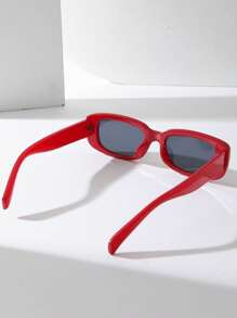 1 para damskich, prostych, kwadratowych, metalowych okularów przeciwsłonecznych na co dzień, odpowiednich do codziennego noszenia, jako dodatek na wakacje, niezbędny element letniej podróży, dodatek na plażę i do miasta